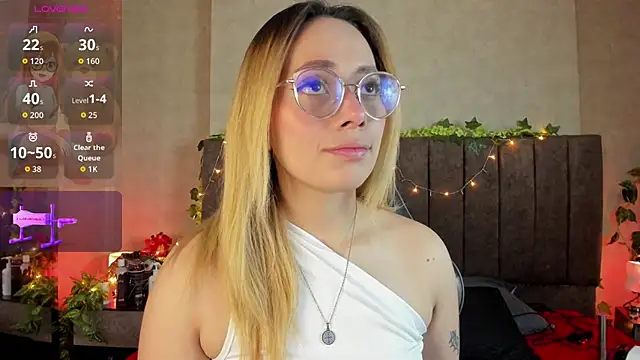 LanaMills  online show from 03/21/26, 04:03