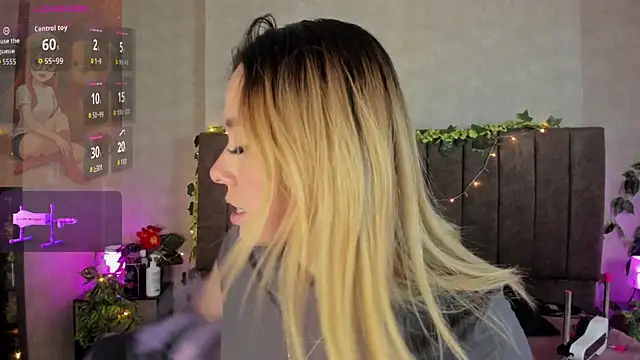 LanaMills  online show from 04/13/26, 05:11