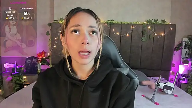 LanaMills  online show from 02/19/26, 05:26