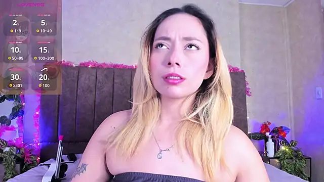 LanaMills  online show from 06/30/26, 04:34