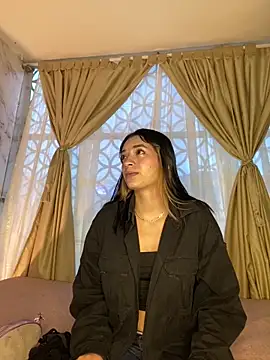 stepha   online show from 11/05/25, 11:13