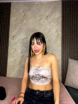 stepha   online show from 11/06/25, 11:14