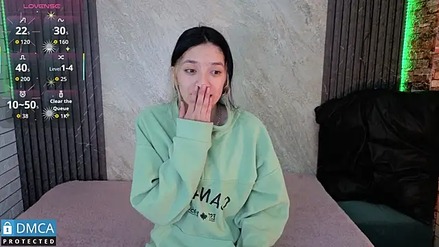 stepha   online show from 11/27/25, 11:10