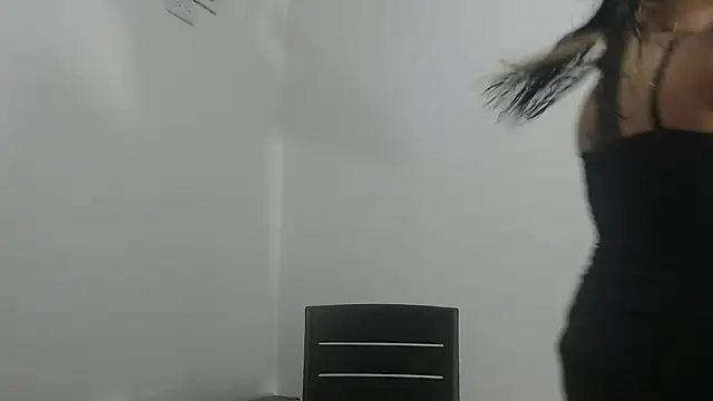  yess love  online show from 12/22/25, 11:49