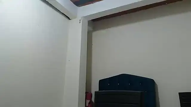  yess love  online show from 11/16/25, 01:43