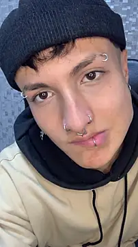 Milan Bach online show from 04/12/26, 05:11