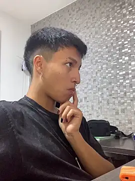 Milan Bach online show from 03/30/26, 06:37