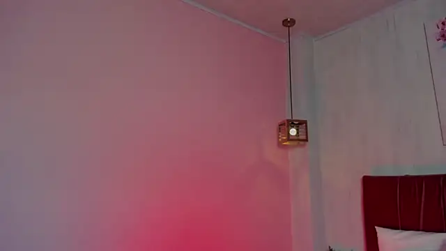 Snapshot of elisabethflores chatting on 06/18/26, 08:58 elisabethflores online show from 06/18/26, 08:58