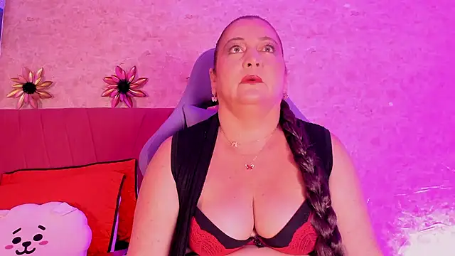 PalomaLombardi online show from 10/12/25, 08:21