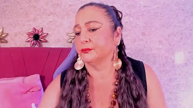 PalomaLombardi online show from 01/13/26, 08:02