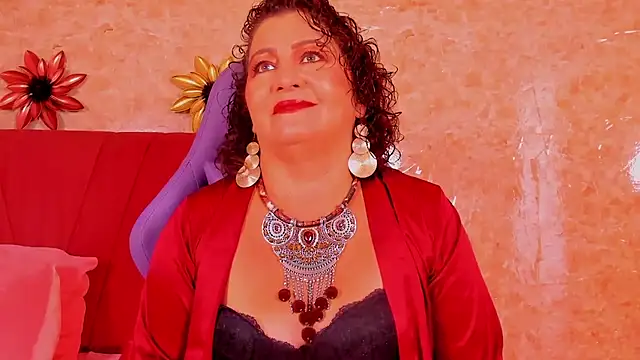 PalomaLombardi online show from 12/16/25, 08:24