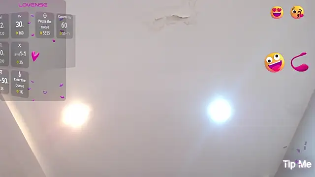 Snapshot of CharlotteCottin chatting on 09/09/25, 11:19 CharlotteCottin online show from 09/09/25, 11:19