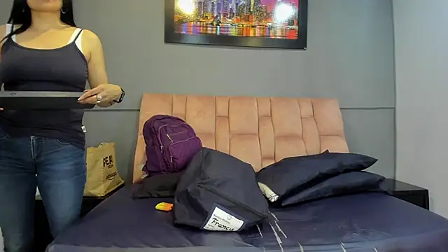 CharlotteCottin online show from 11/17/25, 02:54