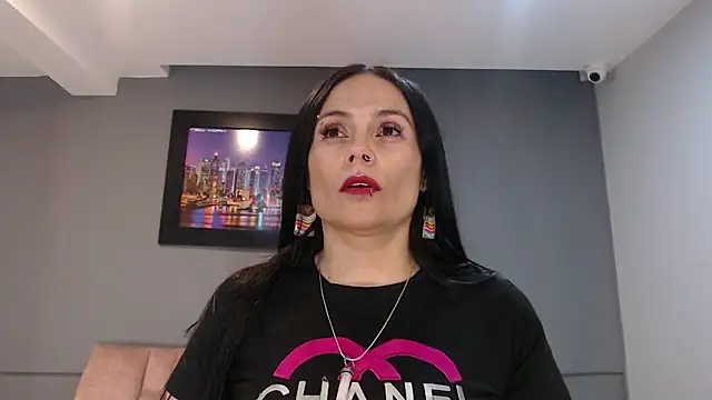 Snapshot of CharlotteCottin chatting on 10/20/25, 11:22 CharlotteCottin online show from 10/20/25, 11:22