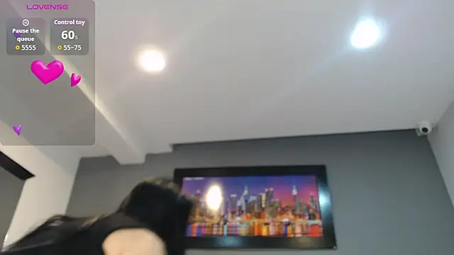 Snapshot of CharlotteCottin chatting on 09/10/25, 11:20 CharlotteCottin online show from 09/10/25, 11:20