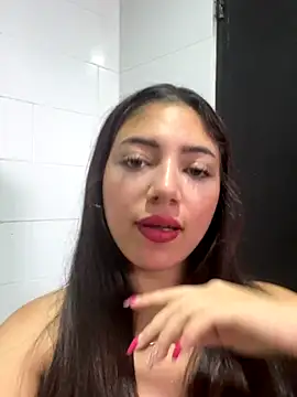Snapshot of LisaGoddes chatting on 10/24/25, 04:06 LisaGoddes online show from 10/24/25, 04:06