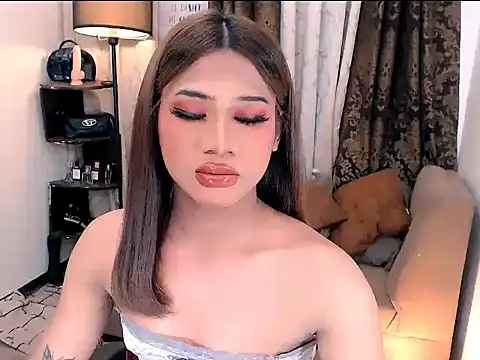 Snapshot of asianlatina69 chatting on 01/11/26, 09:44 asianlatina69 online show from 01/11/26, 09:44