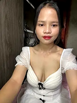 Hana-44 online show from 10/22/25, 01:27