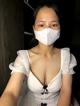 Hana-44 online show from 11/07/25, 06:34