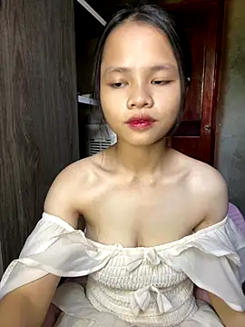 Hana-44 online show from 10/10/25, 06:58