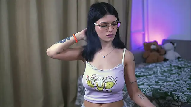 HotMollyX online show from 05/25/26, 07:45