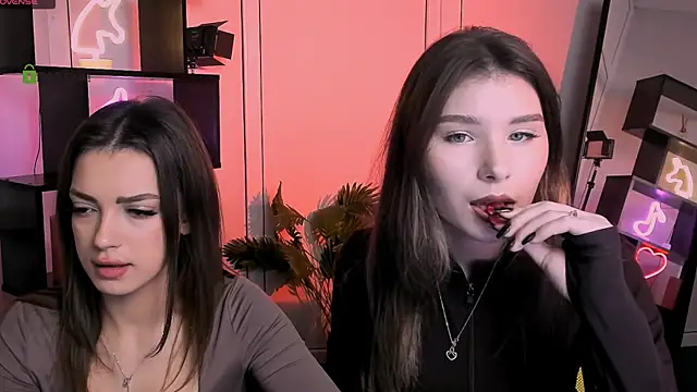 lily morty online show from 11/09/25, 07:18