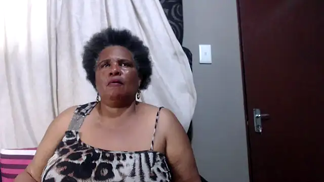 GrandBustyMelon online show from 11/26/25, 10:15