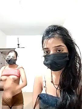 Hot-komall online show from 01/13/26, 04:16