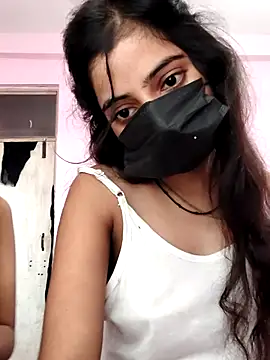 Hot-komall online show from 09/26/25, 05:36