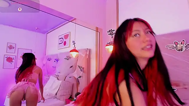 Aria Joness  online show from 10/22/25, 01:32