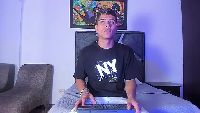 wyatt 3 online show from 11/07/25, 12:31