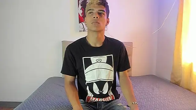 wyatt 3 online show from 09/15/25, 06:52