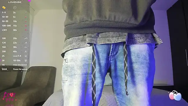 wyatt 3 online show from 11/06/25, 12:20