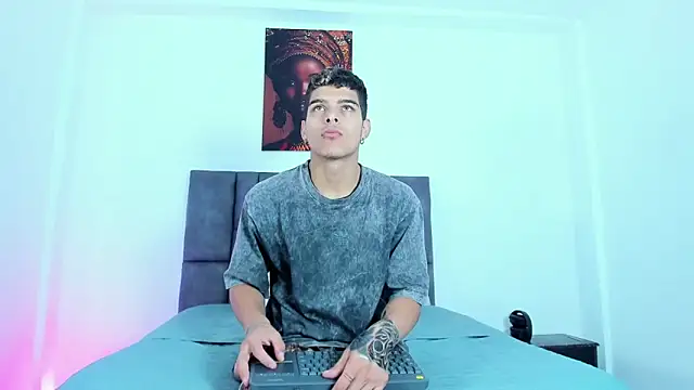 wyatt 3 online show from 11/14/25, 11:47