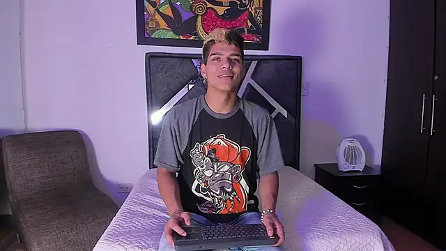 wyatt 3 online show from 10/09/25, 11:33