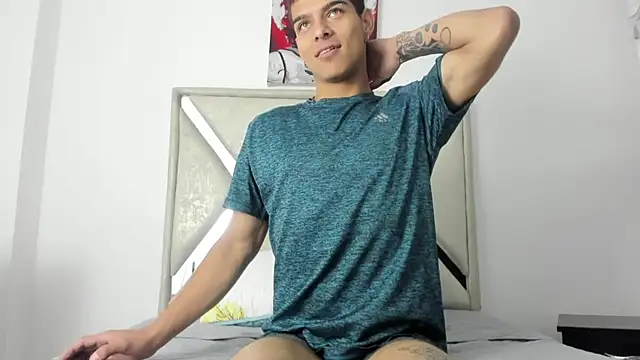 wyatt 3 online show from 12/02/25, 01:13