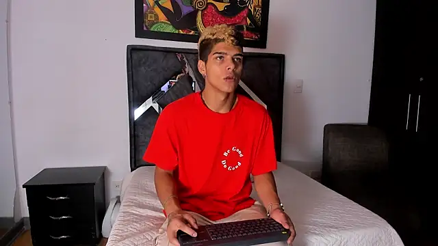 wyatt 3 online show from 10/06/25, 12:17