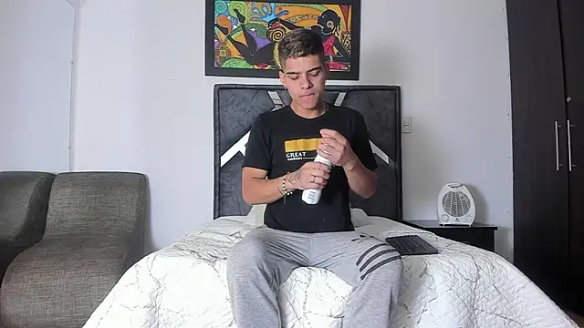 wyatt 3 online show from 10/29/25, 12:15