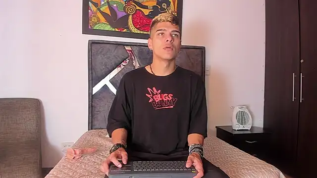 wyatt 3 online show from 10/13/25, 12:18