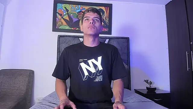 wyatt 3 online show from 11/12/25, 12:42