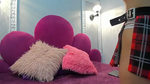 Saammy 17 online show from 10/25/25, 08:31