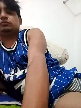 ElBufalo4l online show from 12/02/25, 12:22