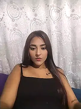 Snapshot of emilyvalencia_1 chatting on 03/04/26, 05:04 emilyvalencia 1 online show from 03/04/26, 05:04