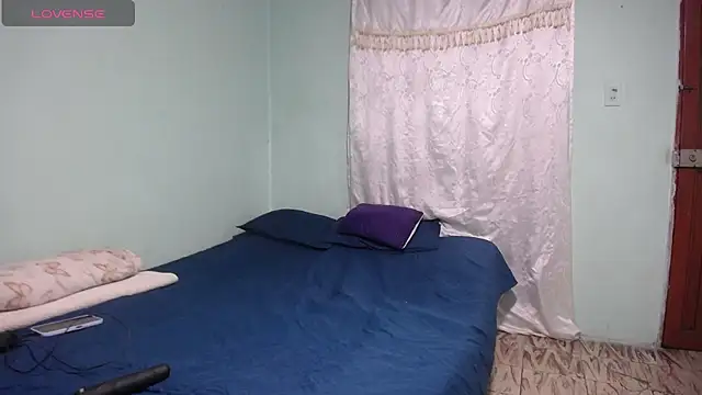 Snapshot of emilyvalencia_1 chatting on 03/01/26, 01:27 emilyvalencia 1 online show from 03/01/26, 01:27