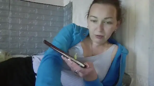 DanaNeon online show from 04/13/26, 01:15