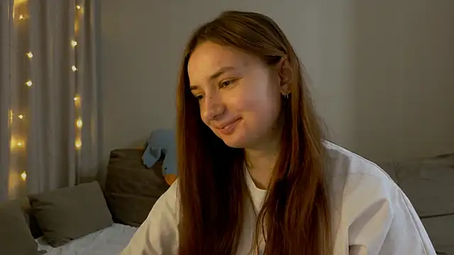 Lelia Vibe online show from 03/23/26, 07:58