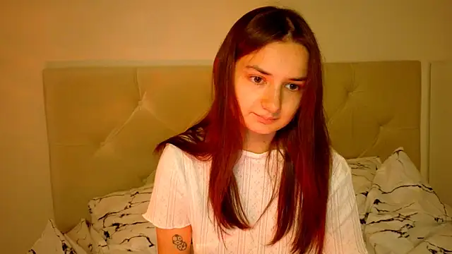 Lelia Vibe online show from 10/25/25, 03:12