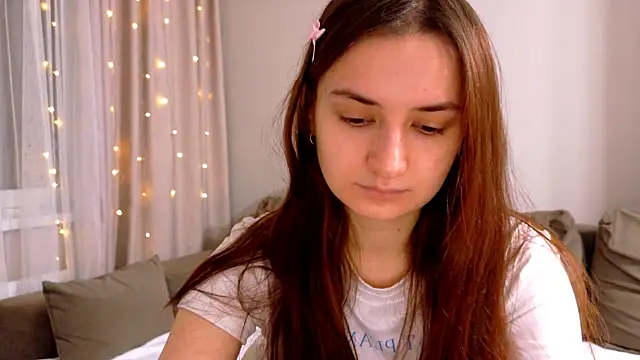 Lelia Vibe online show from 11/24/25, 02:28