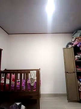 Snapshot of Naughty_Samantha chatting on 11/05/25, 02:31 Naughty Samantha online show from 11/05/25, 02:31