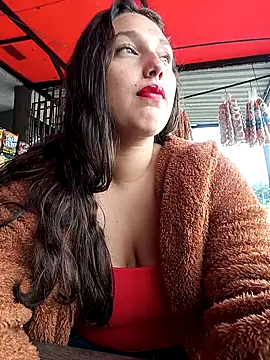 Snapshot of Naughty_Samantha chatting on 11/14/25, 04:21 Naughty Samantha online show from 11/14/25, 04:21